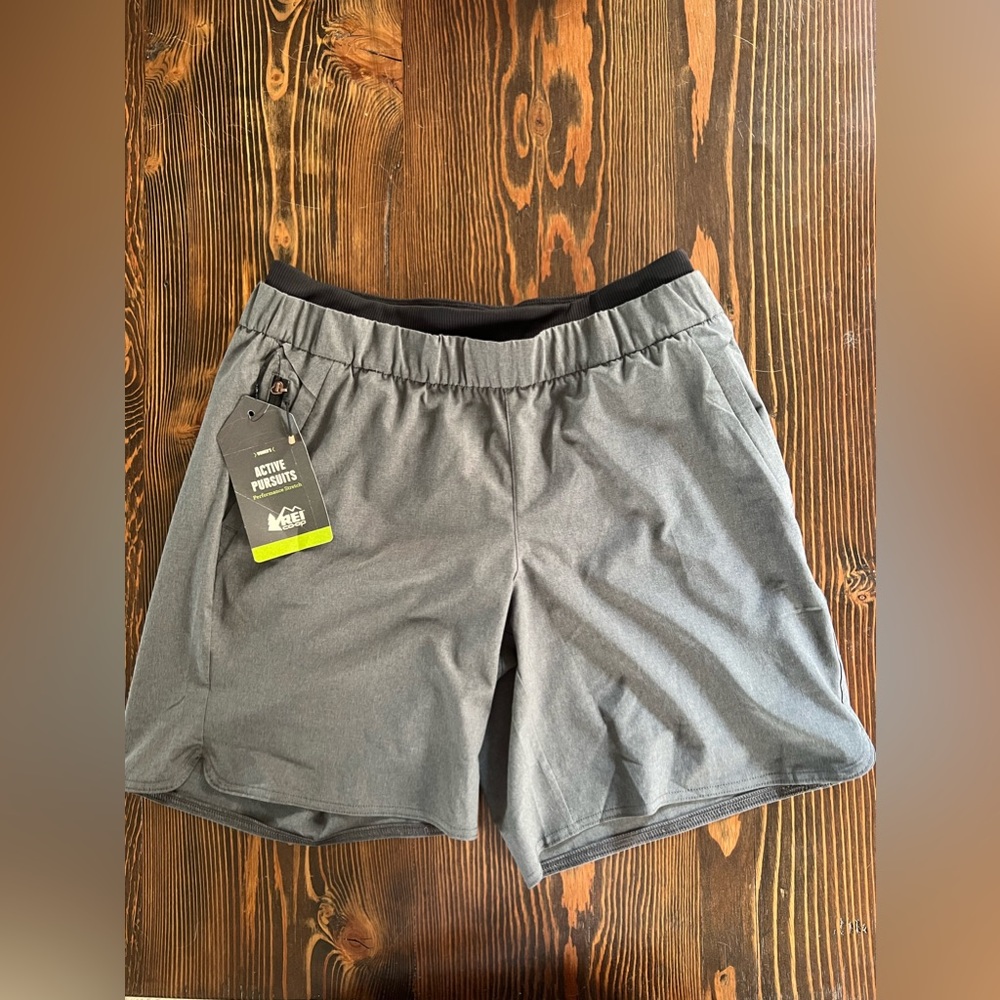 REI Active Pursuits Woman’s 7 inch shorts